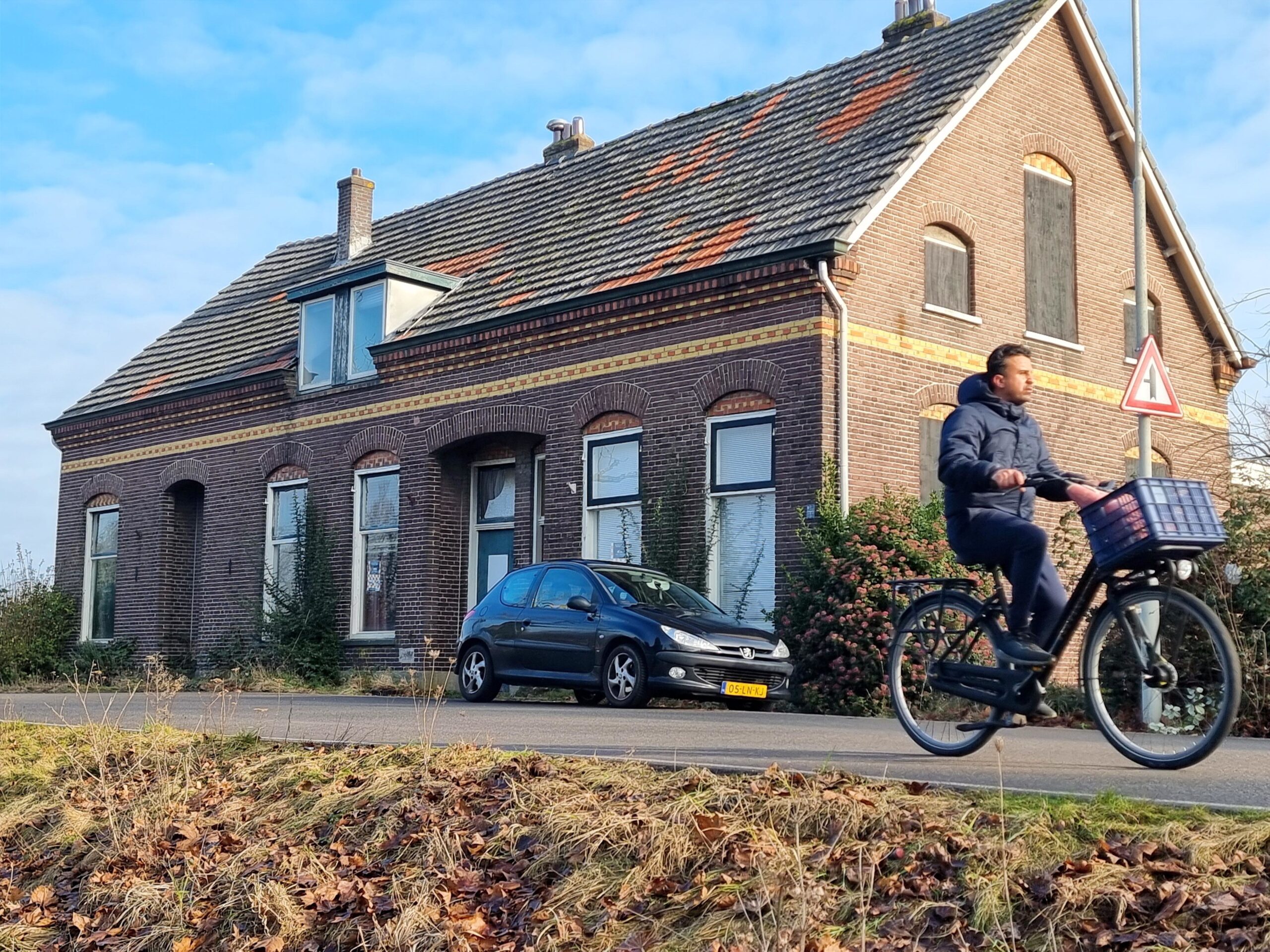 Waslijst aan voorwaarden bij verkoop Eldense dijkhuisjes, VVD stelt vragen