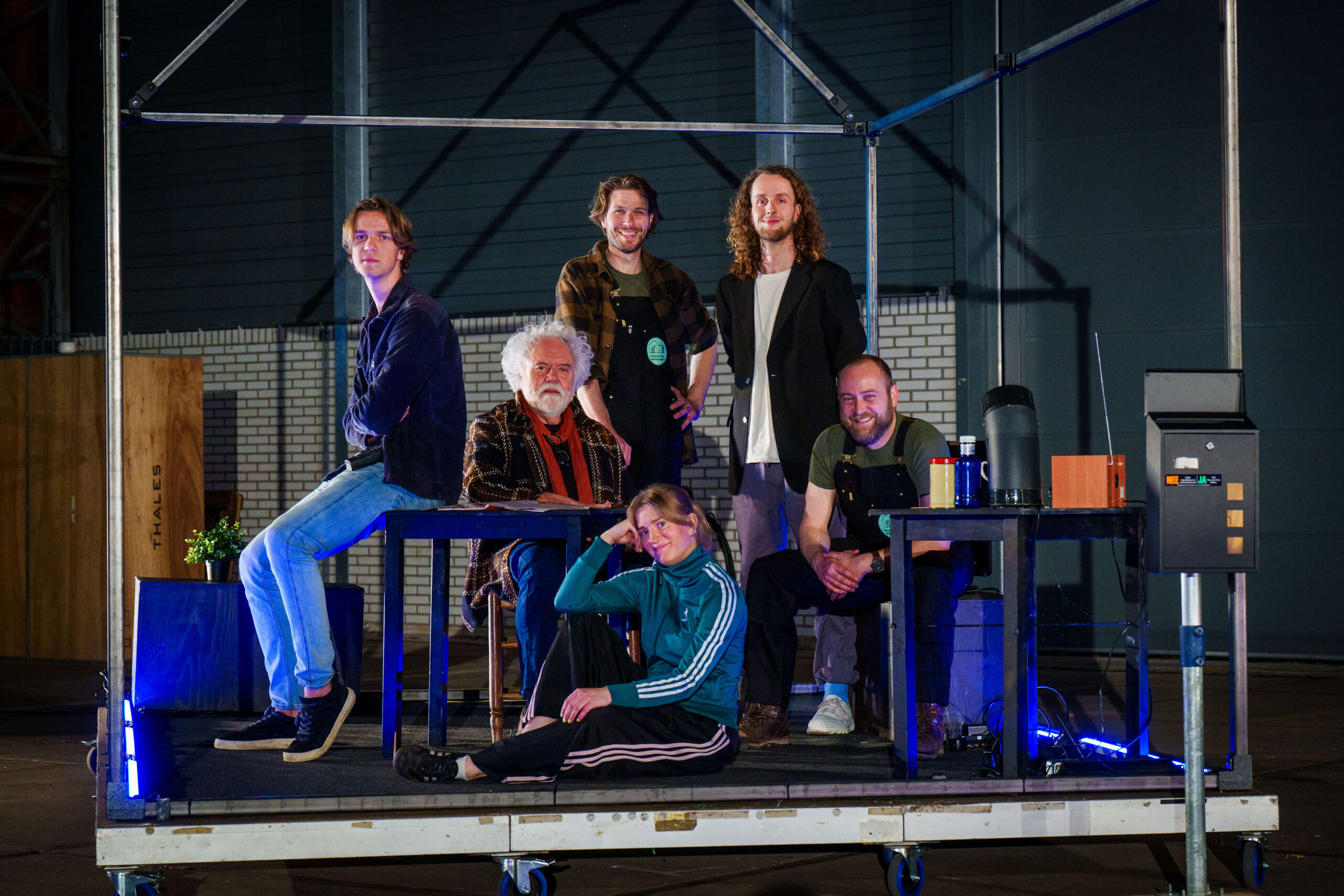 Theatervoorstelling over weerbaarheid in première op Vliegbasis Deelen